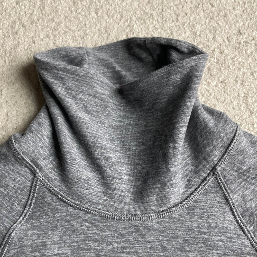 Lululemon Hill And Valley Turtleneck View 5